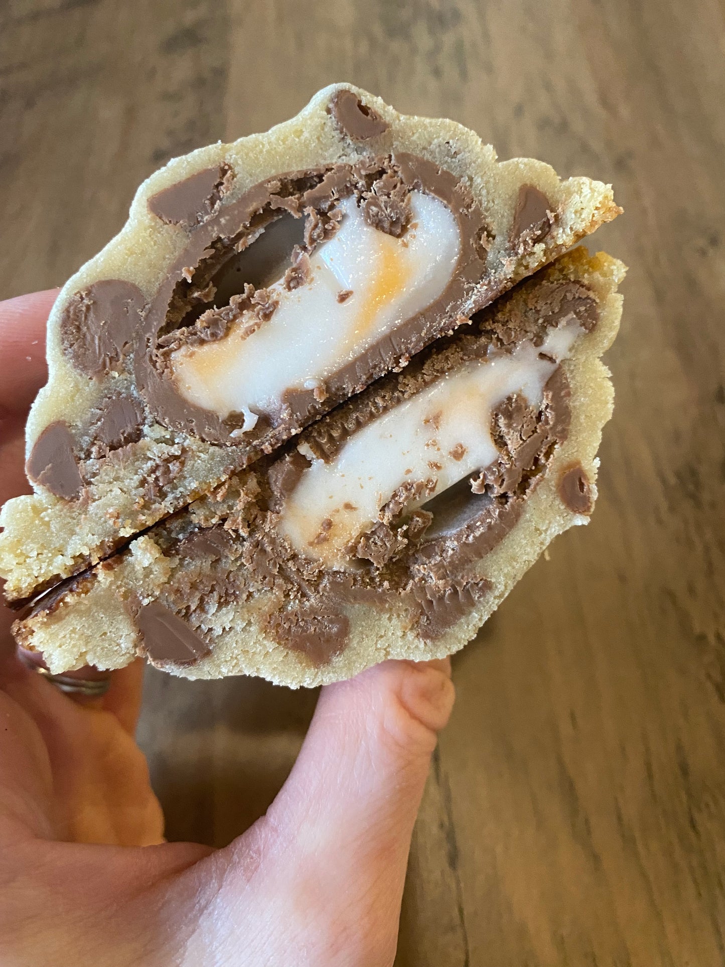 EASTER- Stuffed Creme Egg Cookie