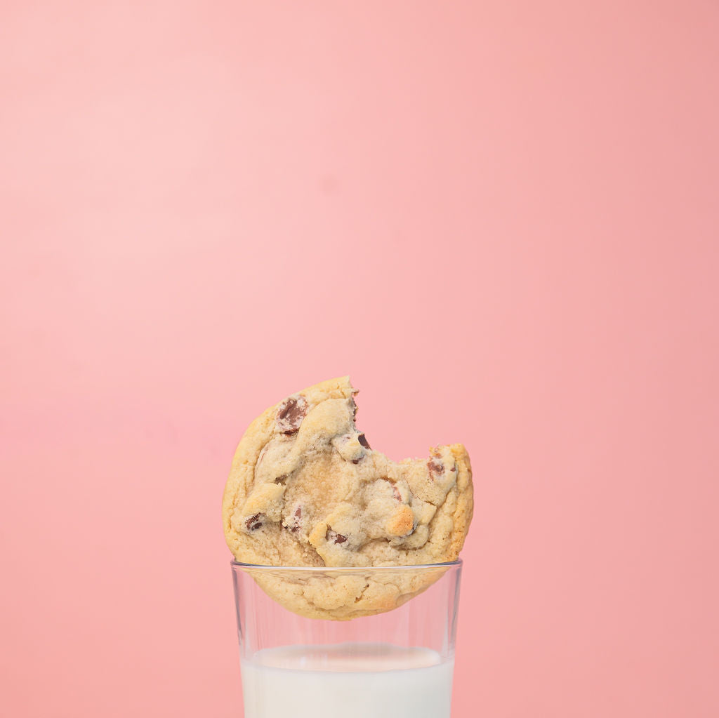 CHRISTMAS- Classic Chocolate Chip Cookies