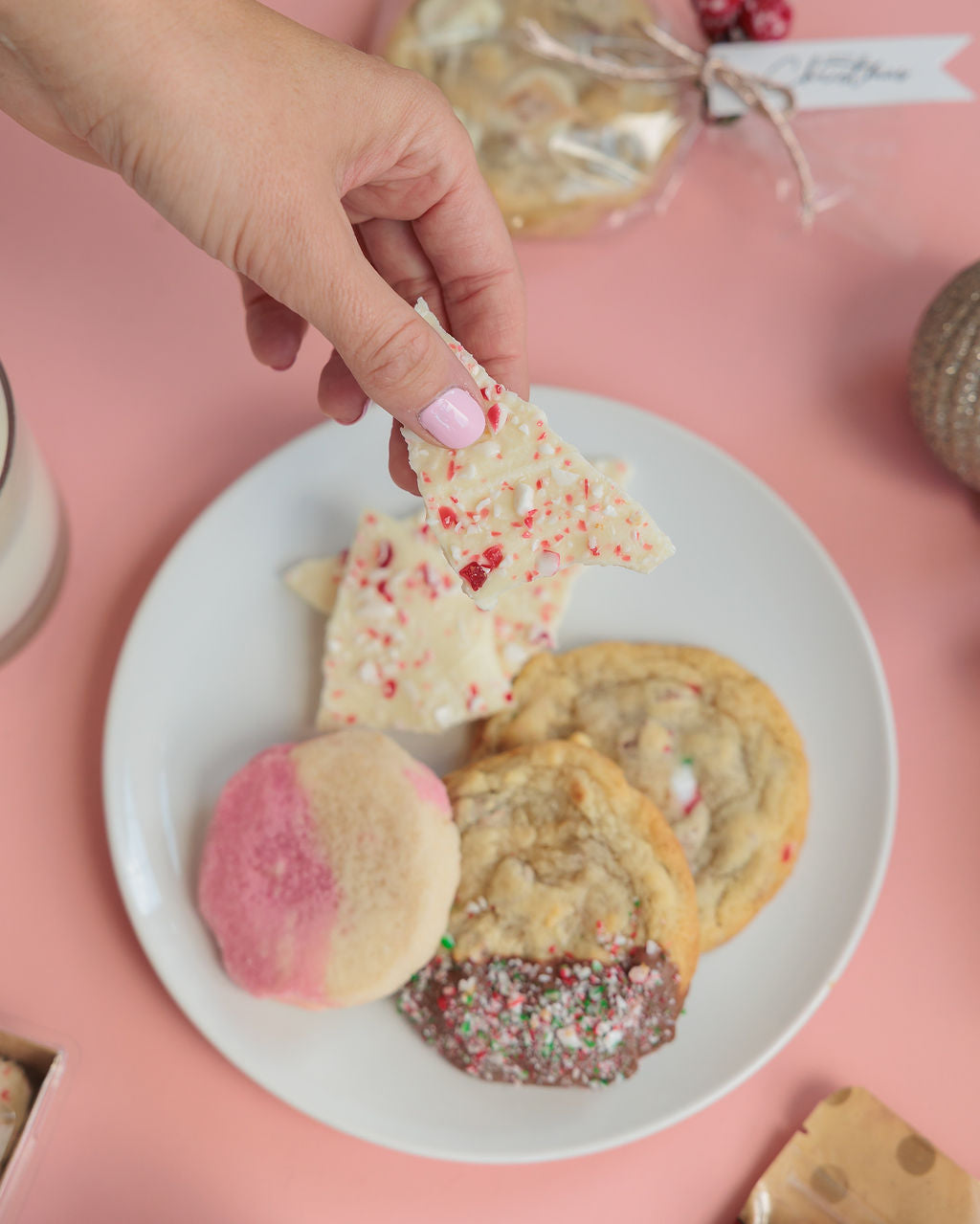 CHRISTMAS- White Chocolate Candy Cane Bark